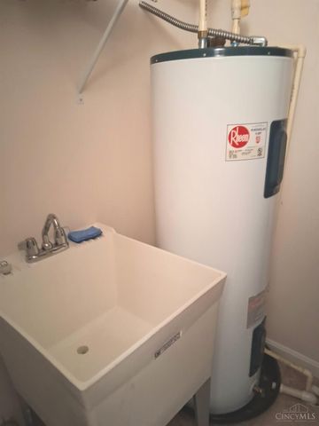 3383 Emerald Lakes Drive, Green Twp, OH 45211