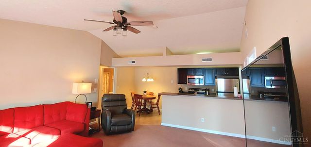 3383 Emerald Lakes Drive, Green Twp, OH 45211