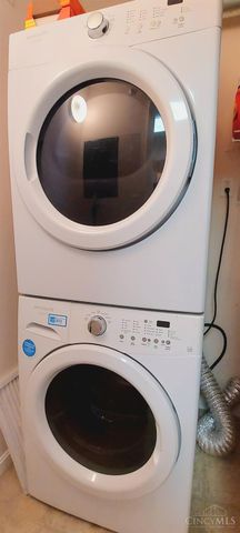 3383 Emerald Lakes Drive, Green Twp, OH 45211