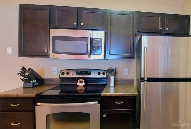 3383 Emerald Lakes Drive, Green Twp, OH 45211