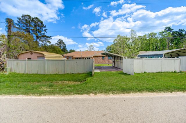 21456 Magnolia Drive, New Caney, TX 77357