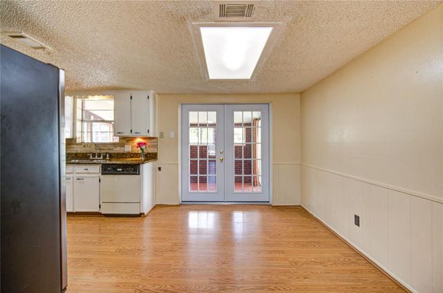 21456 Magnolia Drive, New Caney, TX 77357