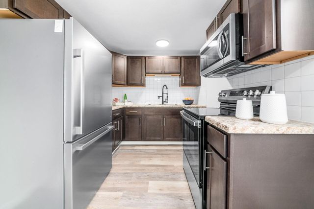 6336 Archmere Square E, Columbus, OH 43229