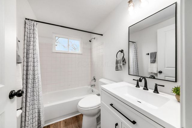 6336 Archmere Square E, Columbus, OH 43229