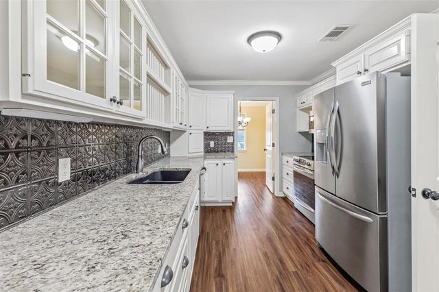 3605 E Whispering Woods Drive, Lake Charles, LA 70605