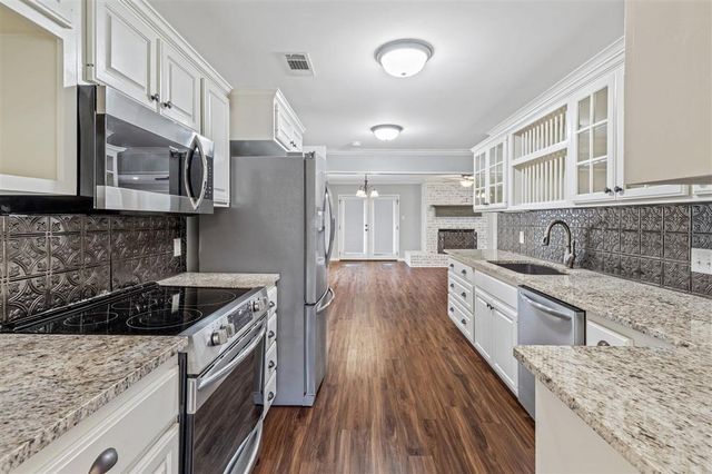 3605 E Whispering Woods Drive, Lake Charles, LA 70605