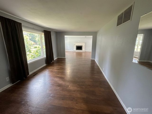 15205 22 Avenue E, Tacoma, WA 98445