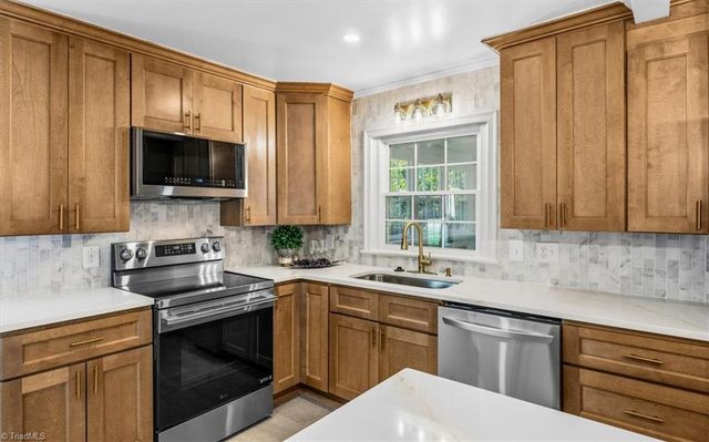 803 Sunset Drive, High Point, NC 27262