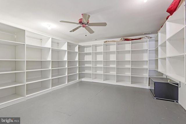 2 KYLE CT, Mount Laurel, NJ 08054