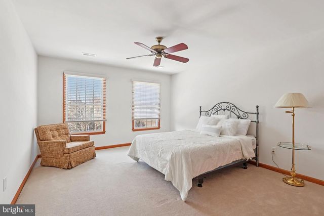 2 KYLE CT, Mount Laurel, NJ 08054