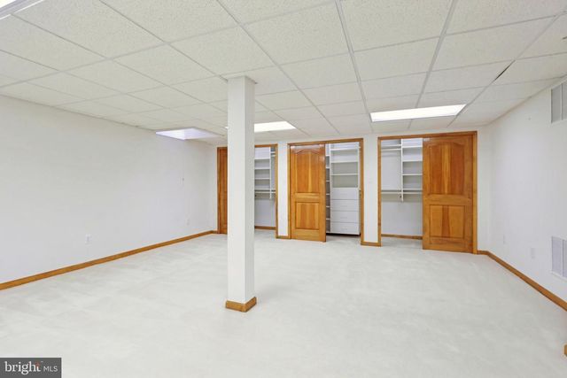 2 KYLE CT, Mount Laurel, NJ 08054