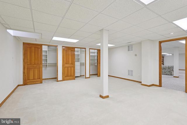 2 KYLE CT, Mount Laurel, NJ 08054