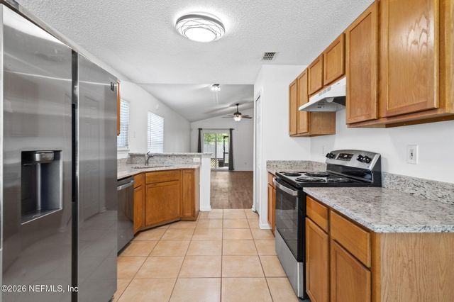 2005 HUNTERS TRACE Circle, Middleburg, FL 32068