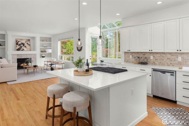 13711 NE 135th Place, Kirkland, WA 98034