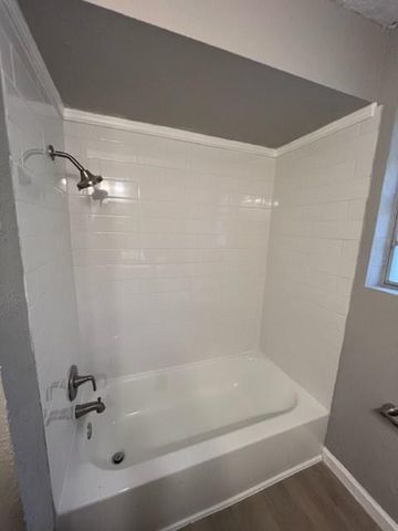 329 Blue Willow Drive, Village Mills, TX 77663