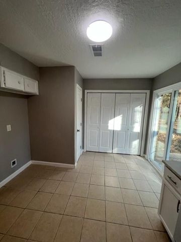 329 Blue Willow Drive, Village Mills, TX 77663