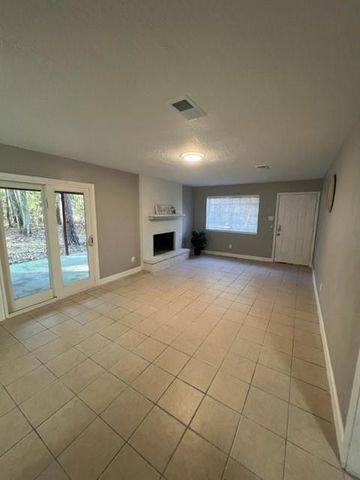 329 Blue Willow Drive, Village Mills, TX 77663