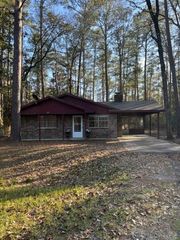 329 Blue Willow Drive, Village Mills, TX 77663