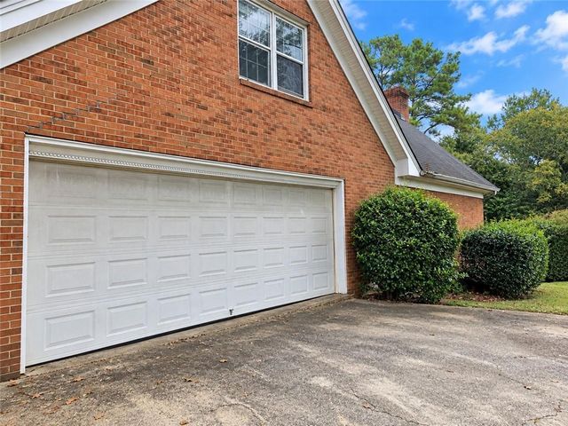 780 Yorkshire Place SW, Lilburn, GA 30047