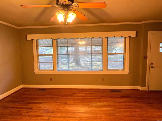 301 E 14th Street, Judsonia, AR 72081