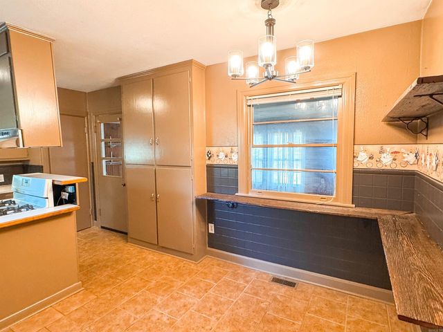 301 E 14th Street, Judsonia, AR 72081