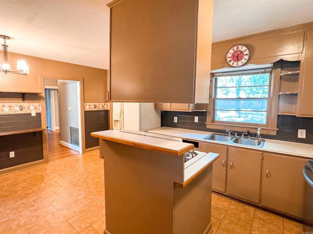 301 E 14th Street, Judsonia, AR 72081