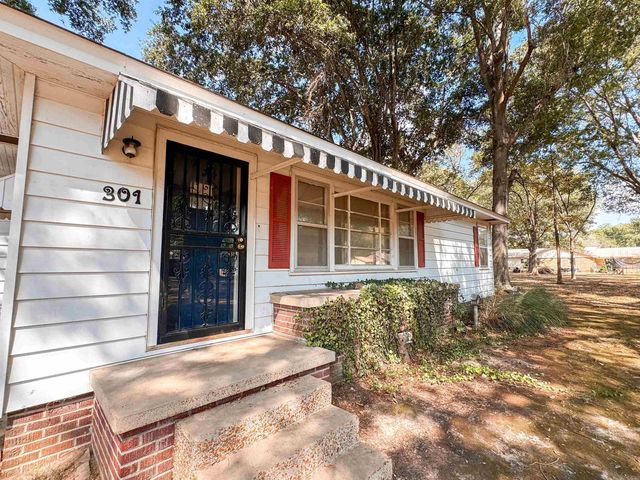 301 E 14th Street, Judsonia, AR 72081