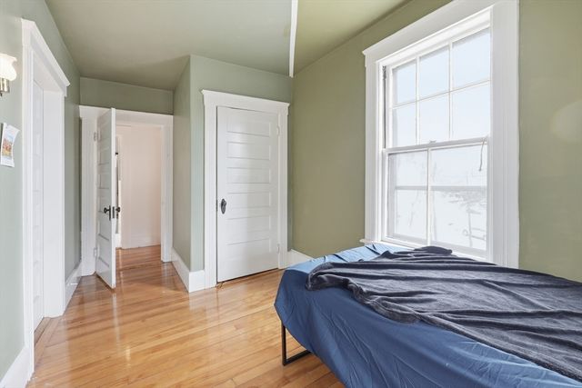 8 Westland St, Worcester, MA 01602