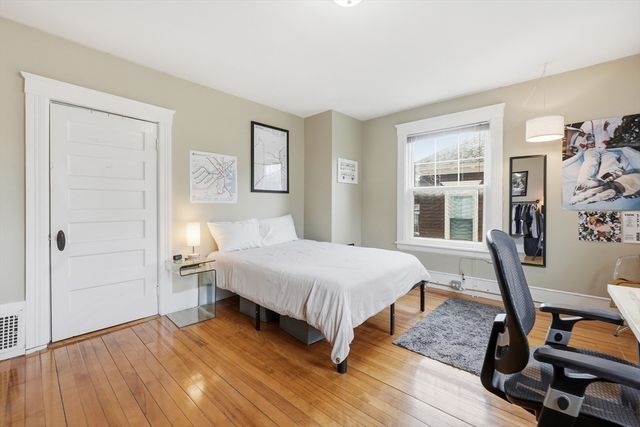 8 Westland St, Worcester, MA 01602