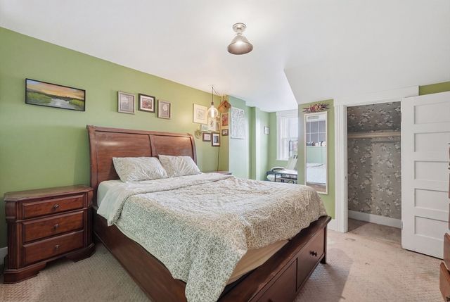 8 Westland St, Worcester, MA 01602