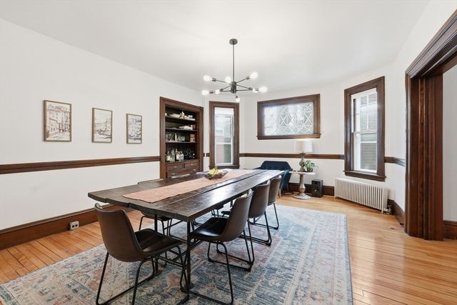 8 Westland St, Worcester, MA 01602