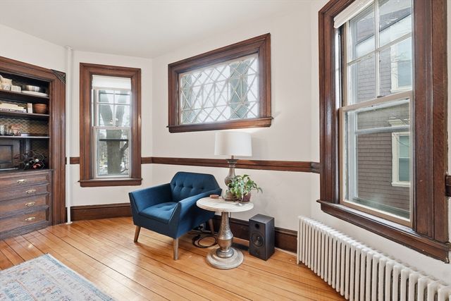 8 Westland St, Worcester, MA 01602