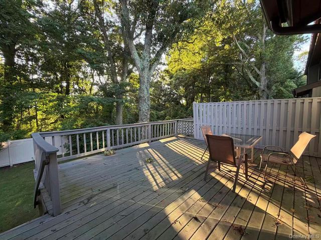 137 Foxwood Drive, Jericho, NY 11753