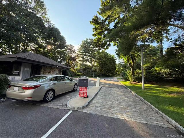 137 Foxwood Drive, Jericho, NY 11753