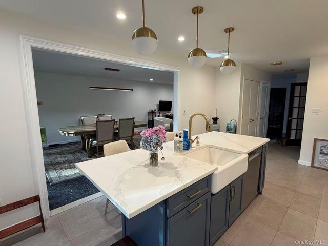 137 Foxwood Drive, Jericho, NY 11753