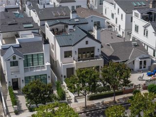 711 Marigold Avenue, Corona Del Mar, CA 92625