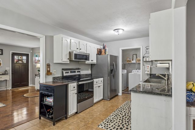 107 Christina Dr, Columbia, TN 38401