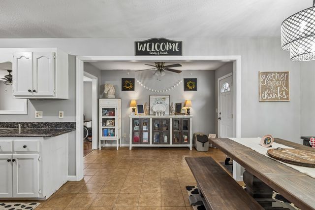 107 Christina Dr, Columbia, TN 38401