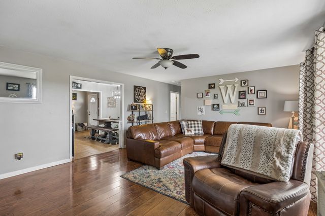 107 Christina Dr, Columbia, TN 38401