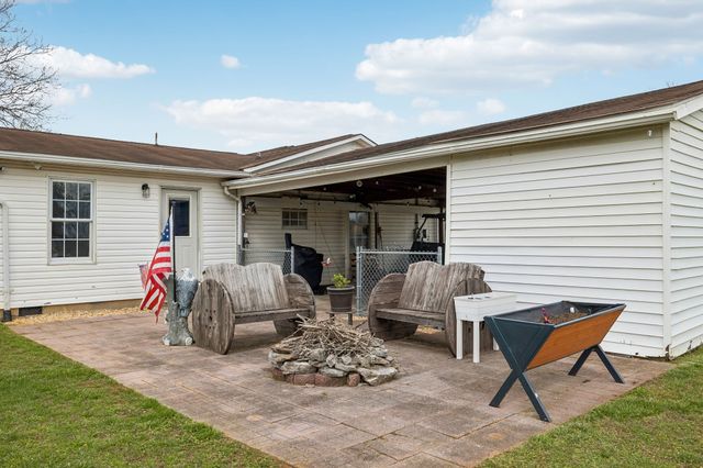 107 Christina Dr, Columbia, TN 38401