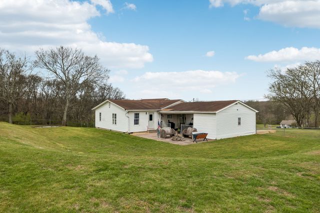 107 Christina Dr, Columbia, TN 38401