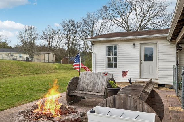 107 Christina Dr, Columbia, TN 38401