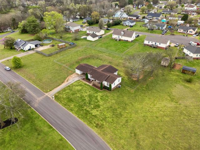 107 Christina Dr, Columbia, TN 38401