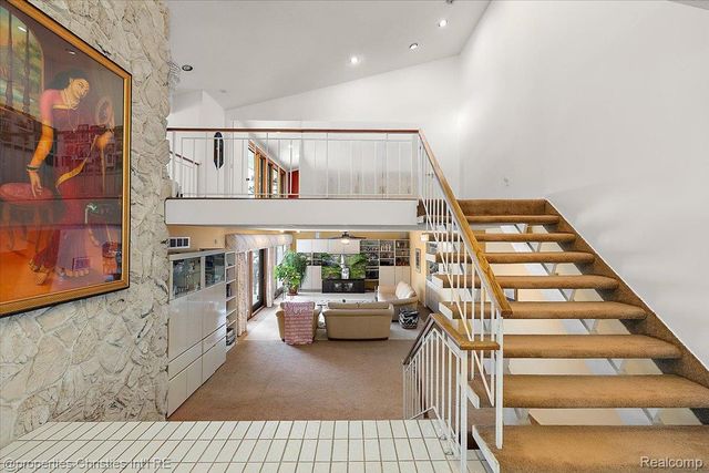 1808 Moors Court, Bloomfield Hills, MI 48302