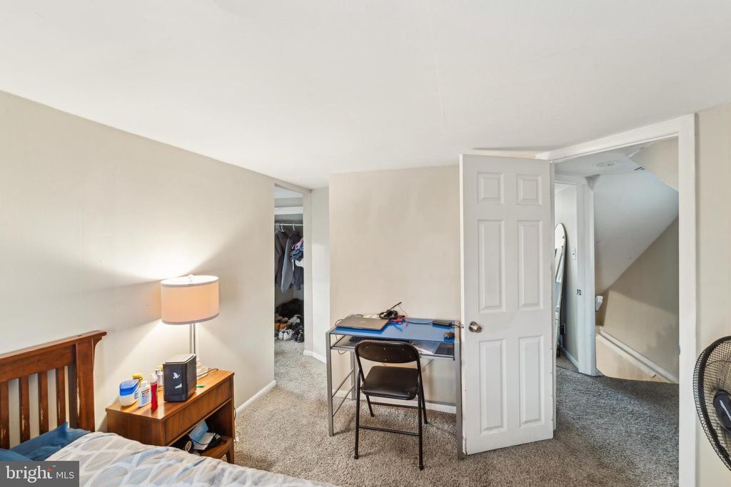 264 ROBERTS AVENUE, Conshohocken, PA 19428