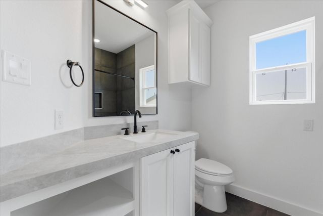 1400 Oregon Street, La Porte, TX 77571