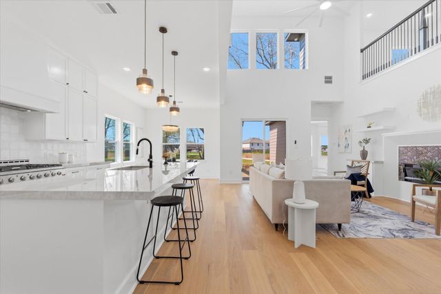 1400 Oregon Street, La Porte, TX 77571