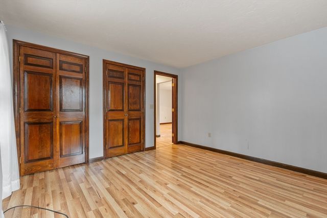 9 Old Princeton Rd Cutoff, Hubbardston, MA 01452