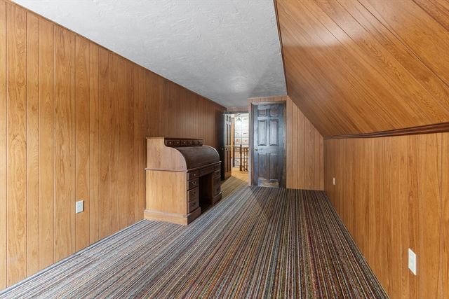 9 Old Princeton Rd Cutoff, Hubbardston, MA 01452