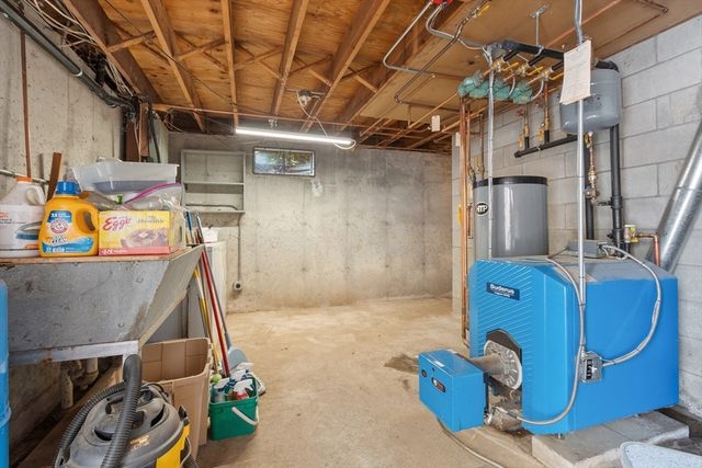 9 Old Princeton Rd Cutoff, Hubbardston, MA 01452